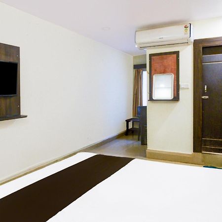 Hotel O Asian Residency Hyderabad Exterior foto
