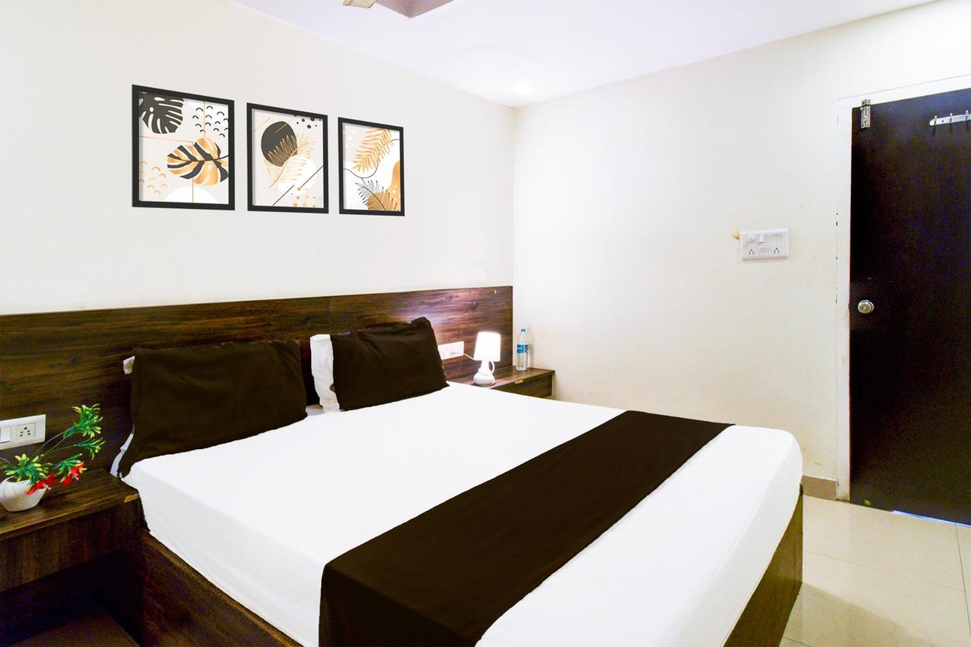 Hotel O Asian Residency Hyderabad Exterior foto