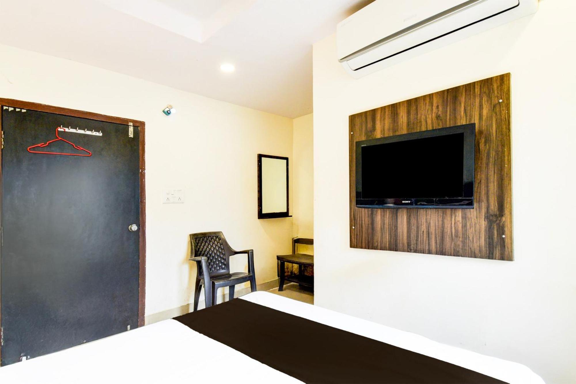 Hotel O Asian Residency Hyderabad Exterior foto